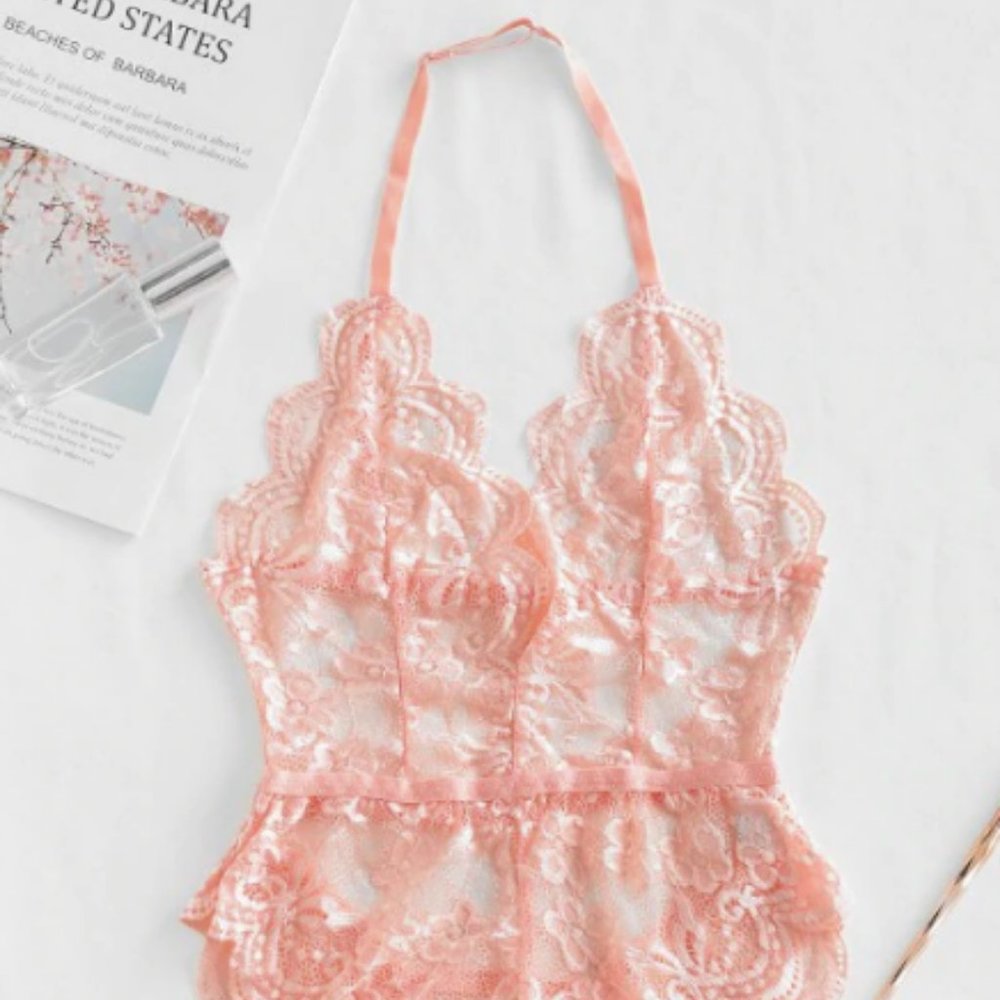 Scalloped Lace Underwear - Pink
